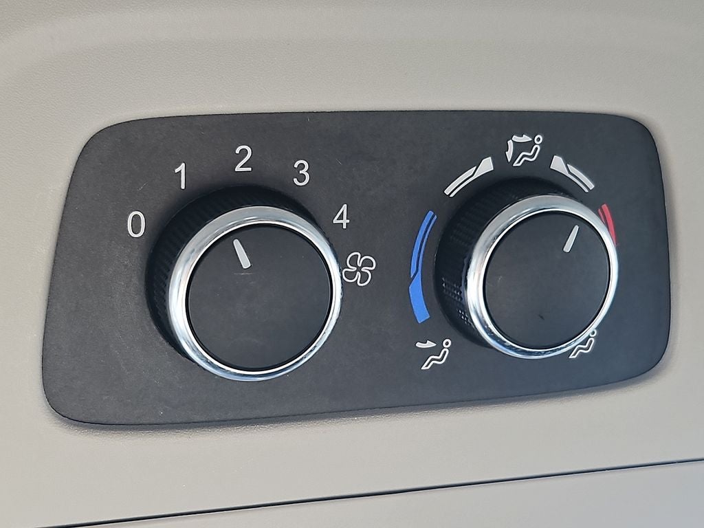 2022 Ford Transit Wagon XLT