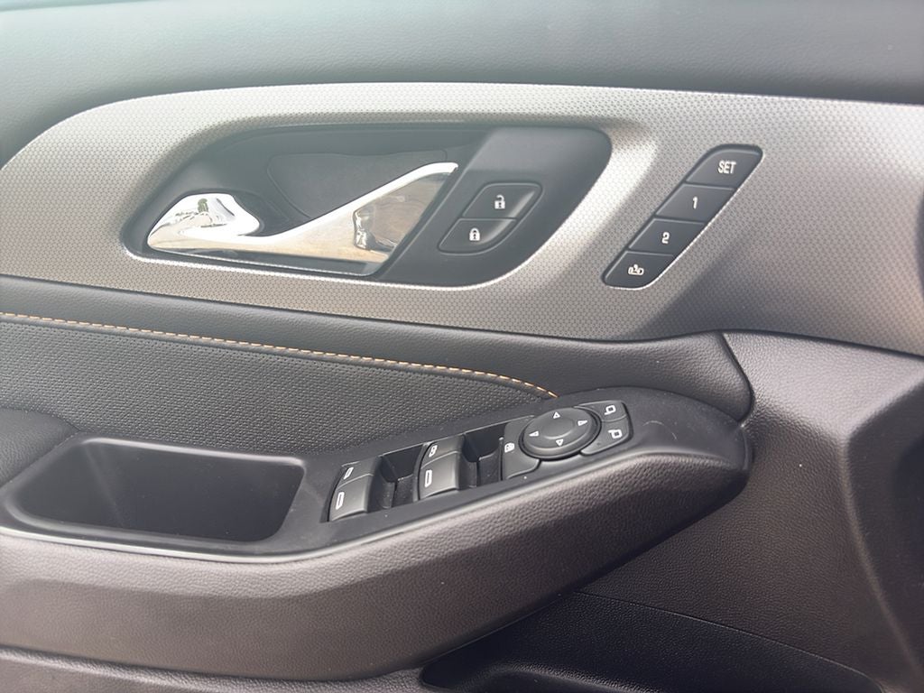 2021 Chevrolet Traverse Premier