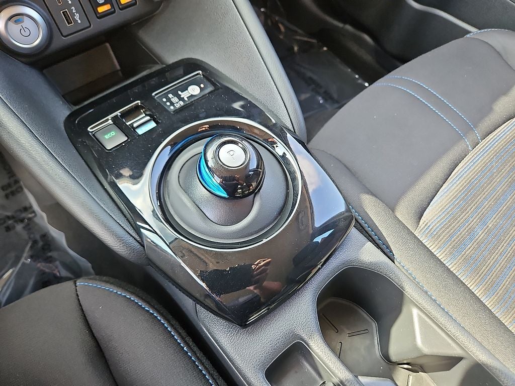 2024 Nissan LEAF SV PLUS