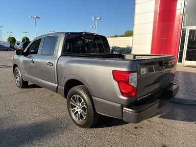 2023 Nissan Titan SV