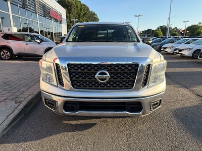 2017 Nissan Titan SV