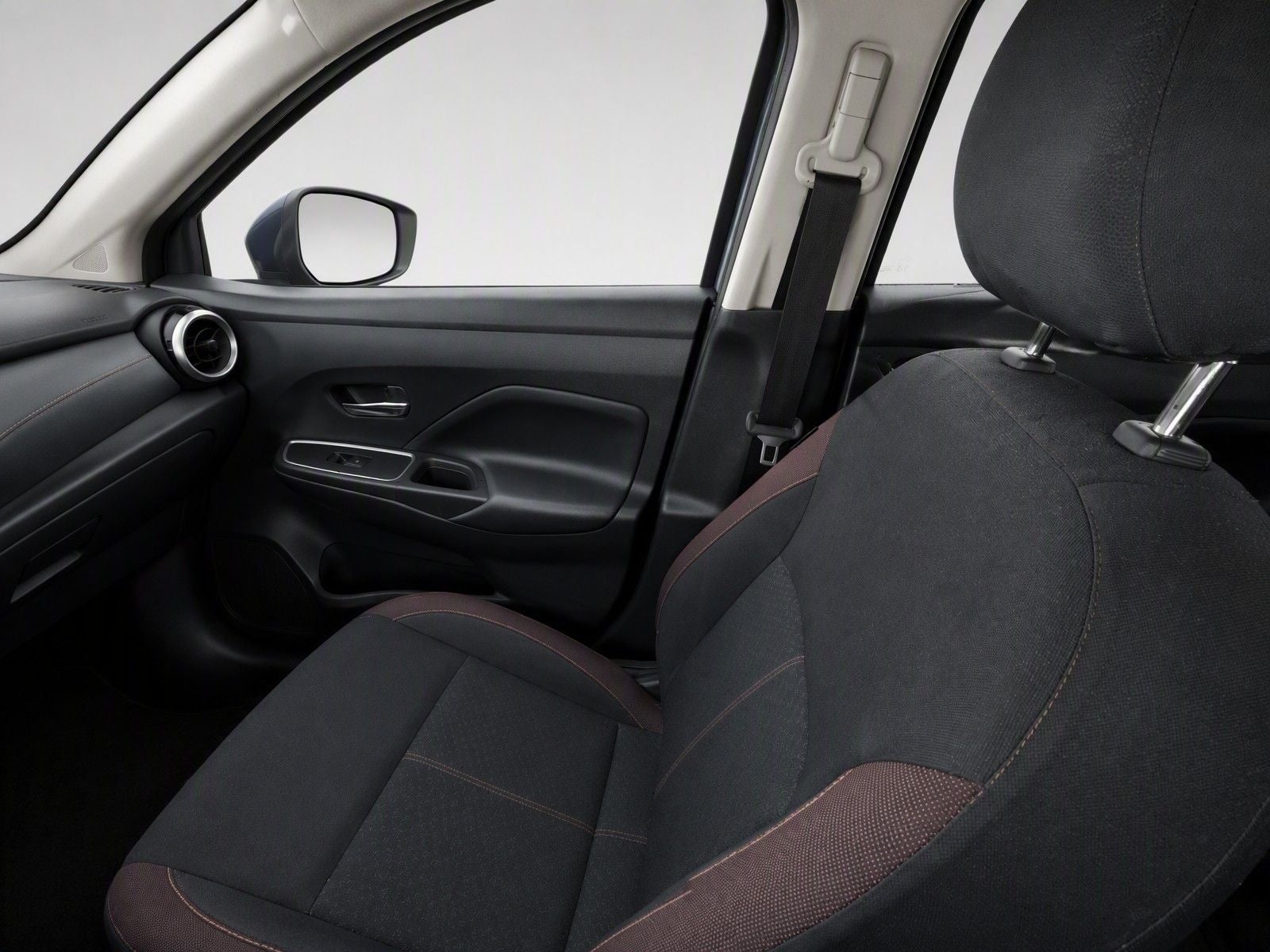2020 Nissan Versa SR
