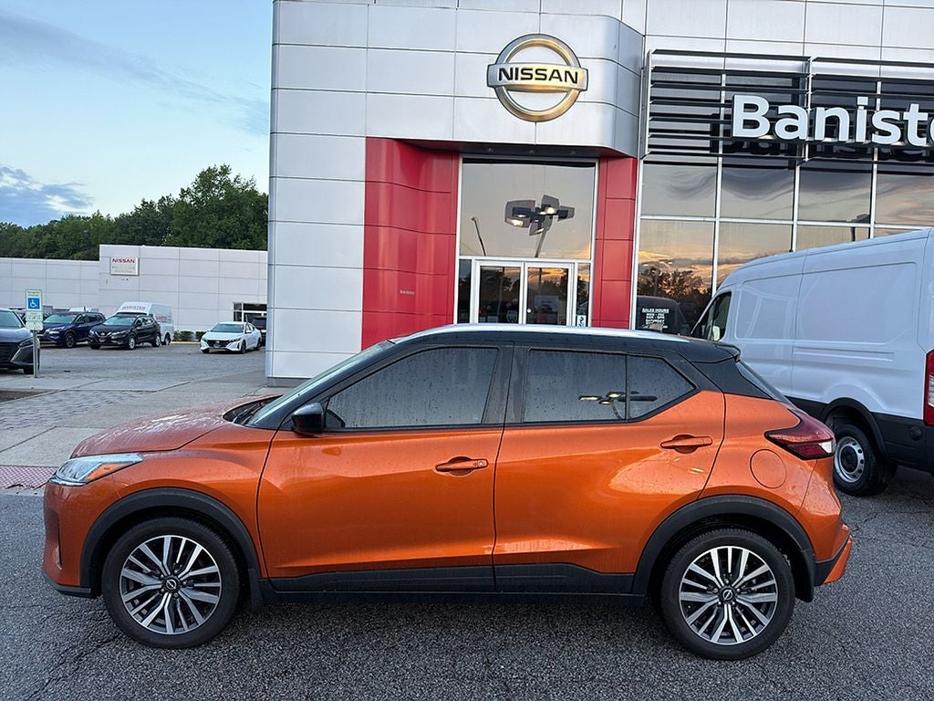 2022 Nissan Kicks SV