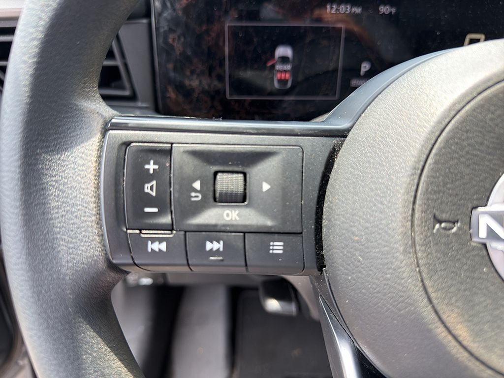 2025 Nissan Kicks S