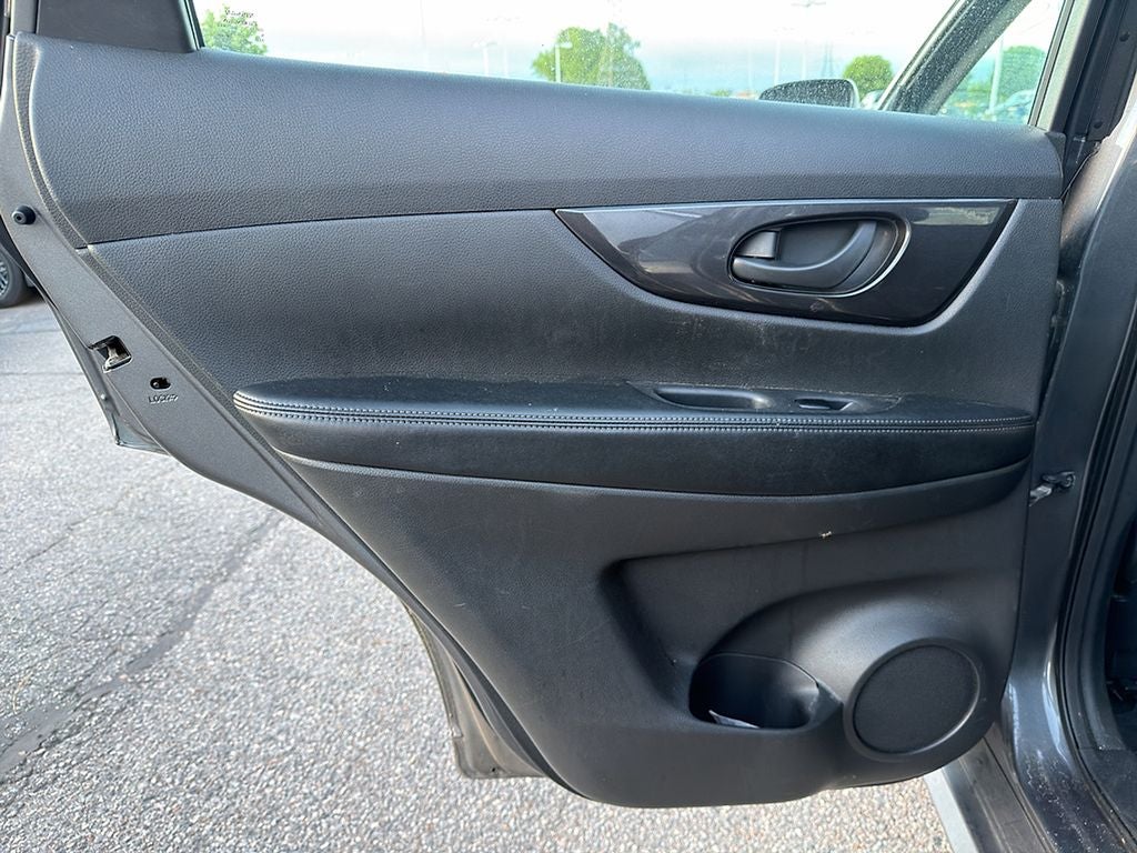 2019 Nissan Rogue S