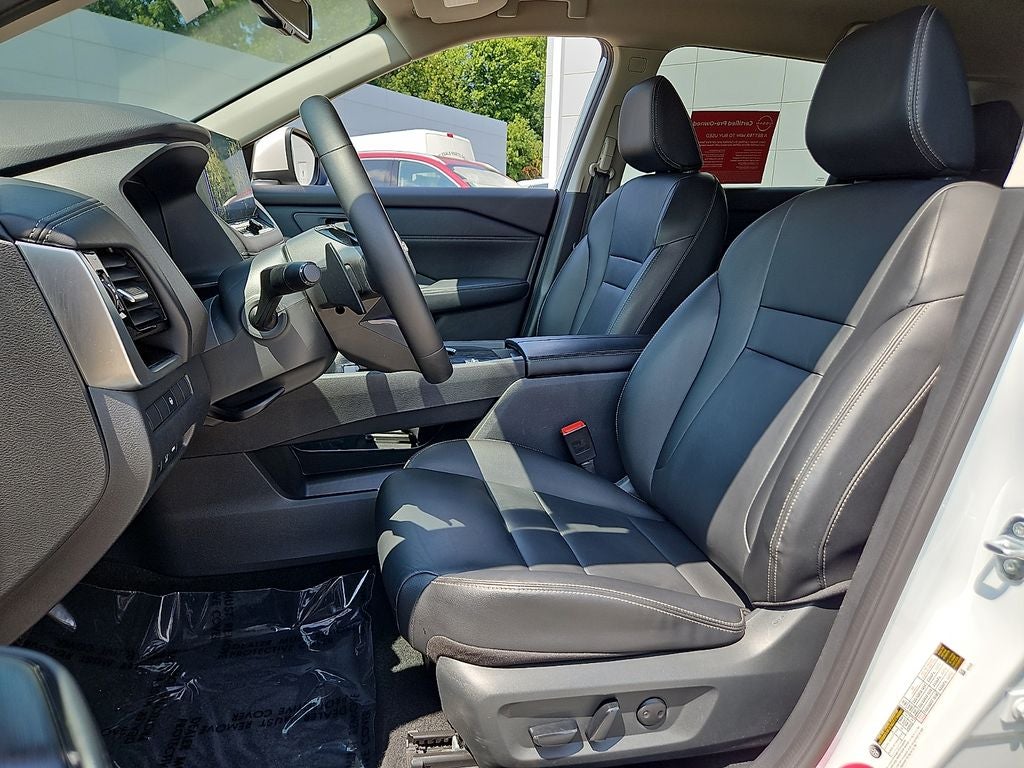 2025 Nissan Rogue SL
