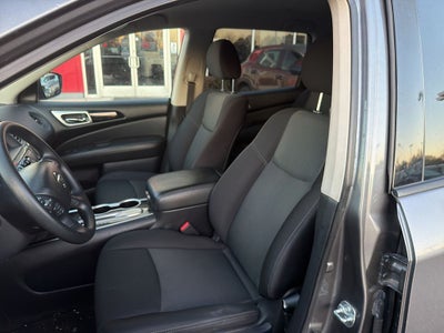 2020 Nissan Pathfinder S