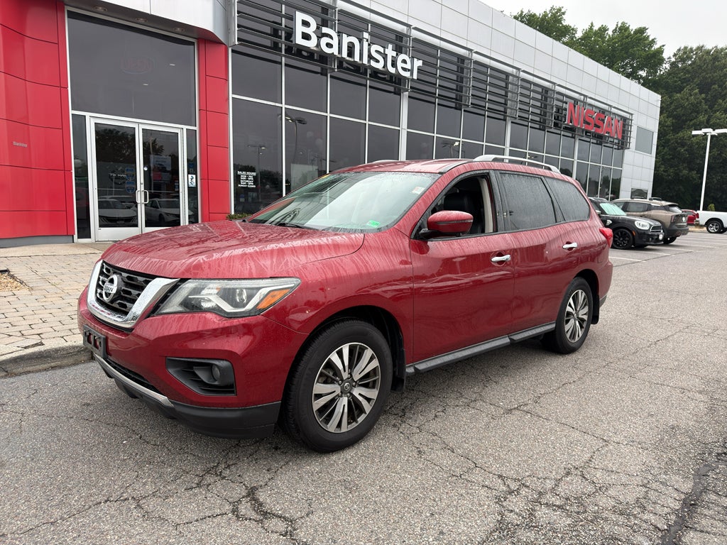 2017 Nissan Pathfinder SL