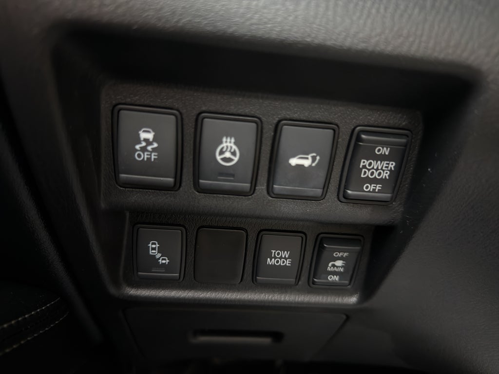 2017 Nissan Pathfinder SL