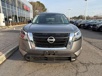 2025 Nissan Pathfinder S