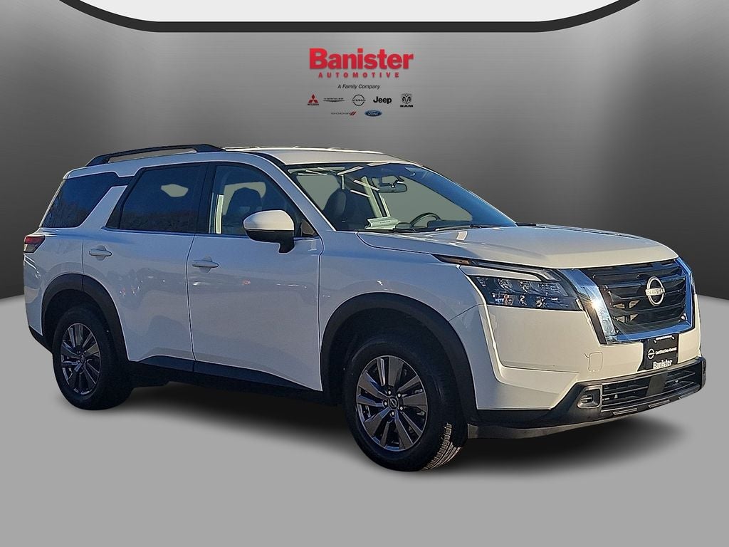 2025 Nissan Pathfinder SV