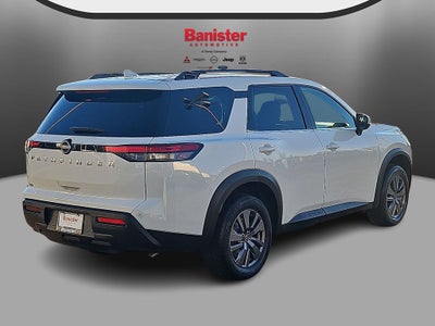 2025 Nissan Pathfinder SV