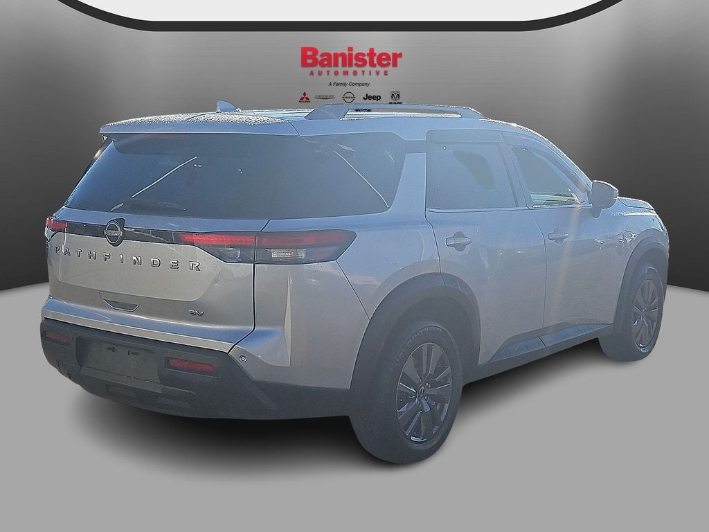 2022 Nissan Pathfinder SV