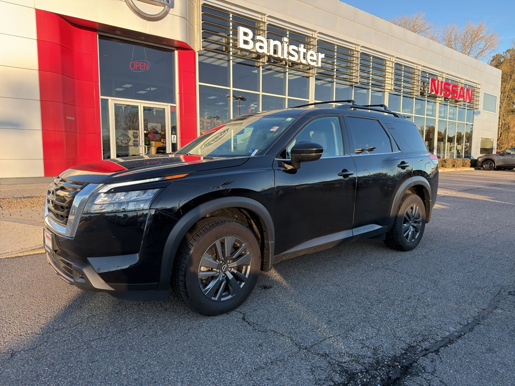 2025 Nissan Pathfinder SV
