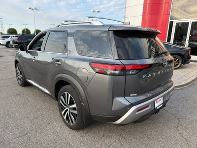 2024 Nissan Pathfinder Platinum