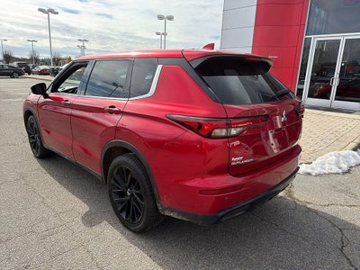 2023 Mitsubishi Outlander SE Black Edition