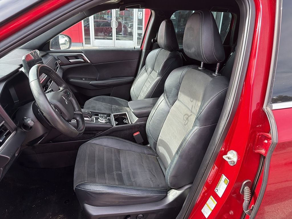 2023 Mitsubishi Outlander SE Black Edition