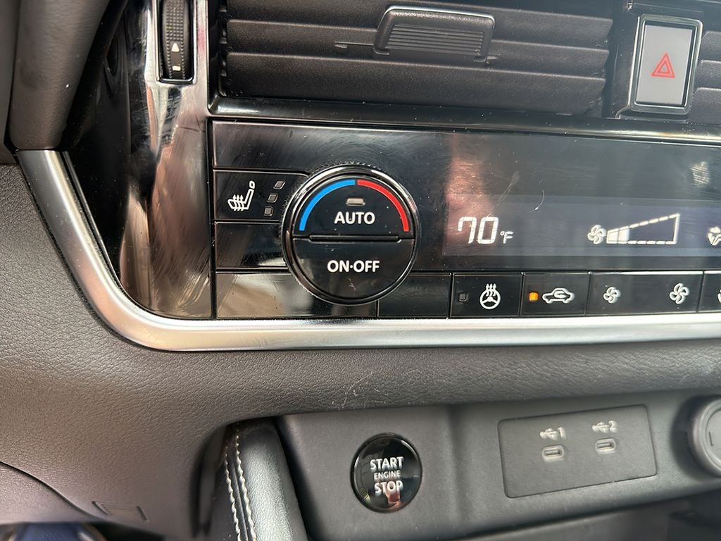2025 Nissan Rogue Platinum