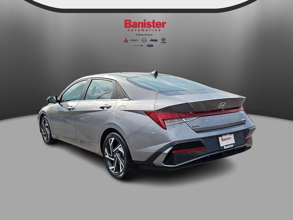 2024 Hyundai Elantra Limited