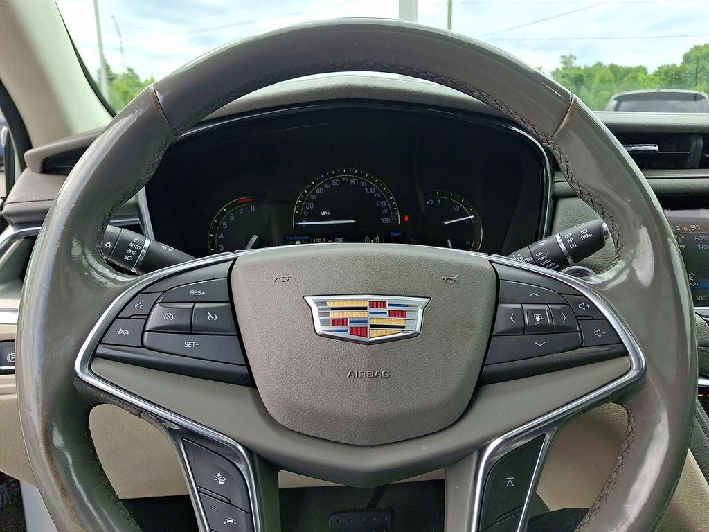 2018 Cadillac XT5 Luxury AWD