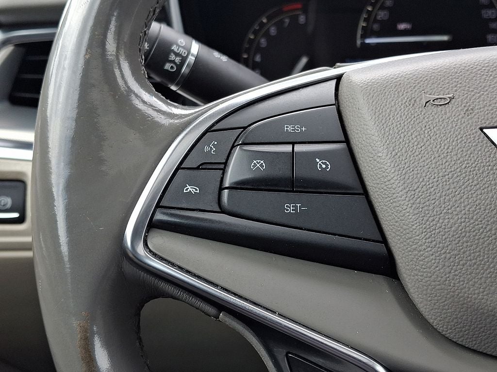 2018 Cadillac XT5 Luxury AWD