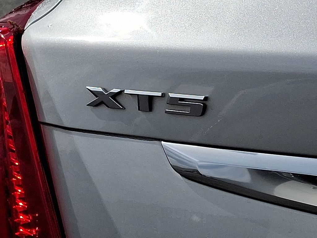 2018 Cadillac XT5 Luxury AWD