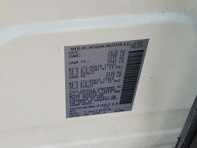 2024 Nissan Pathfinder SV