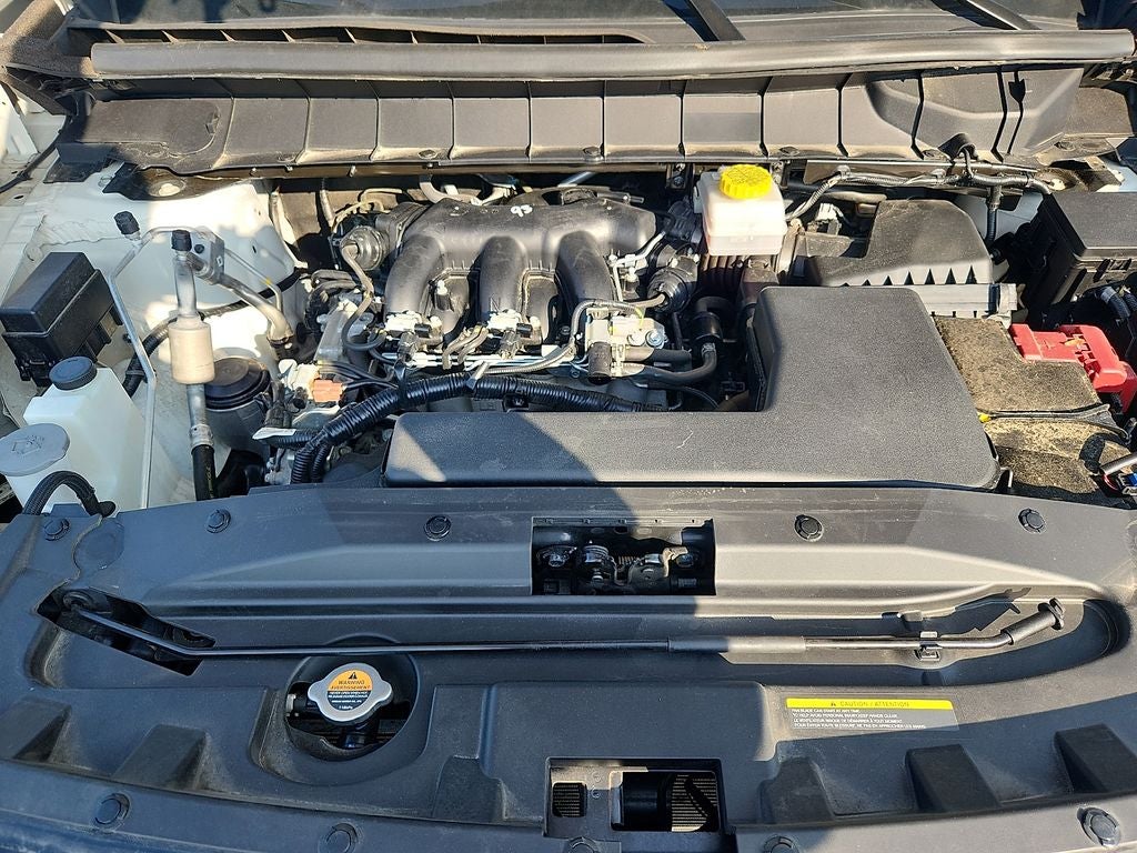 2024 Nissan Pathfinder SV