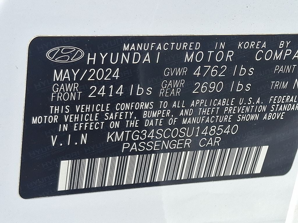 2025 Genesis G70 2.5T