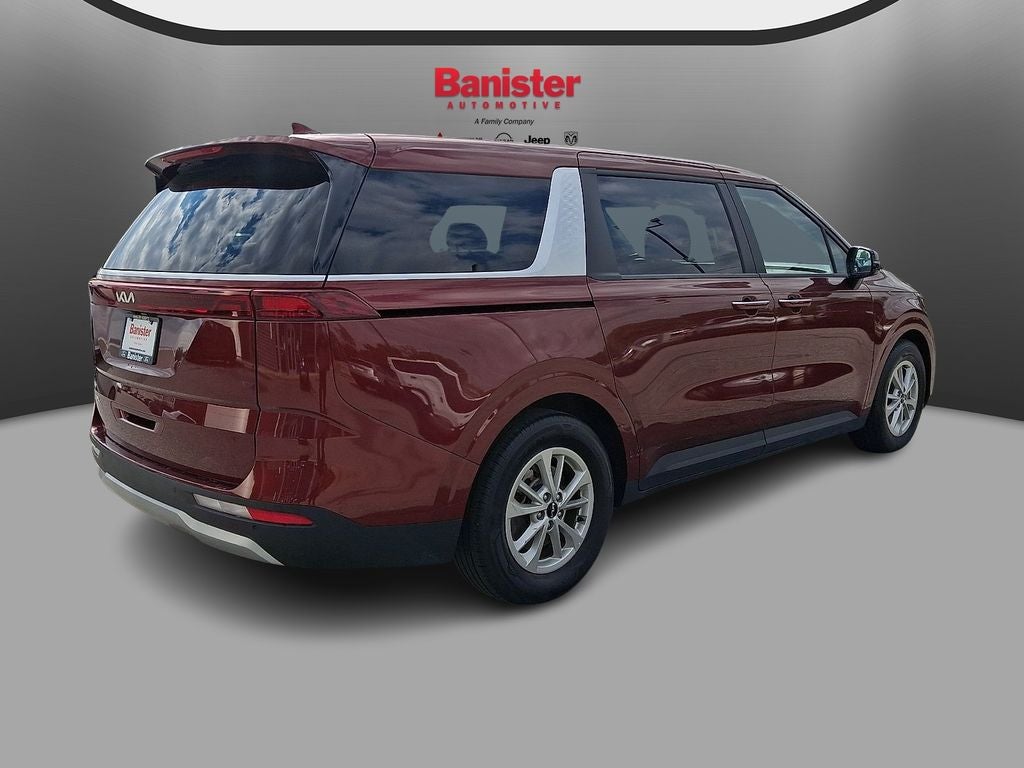 2024 Kia Carnival LX