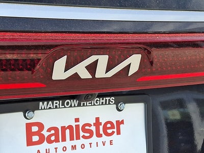 2024 Kia Carnival LX
