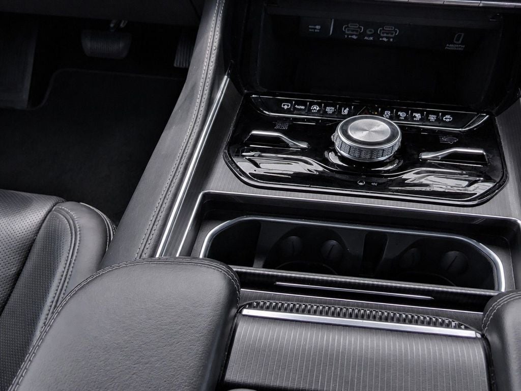 2024 Jeep Grand Wagoneer L Series II