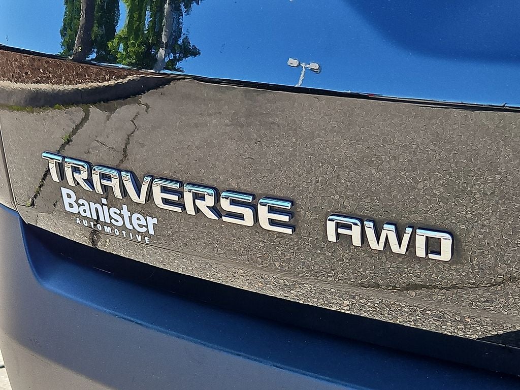 2023 Chevrolet Traverse LS