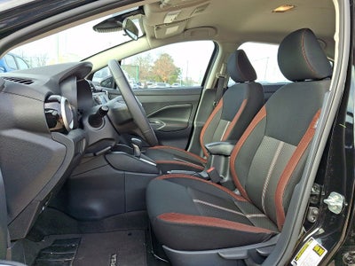 2025 Nissan Versa SR