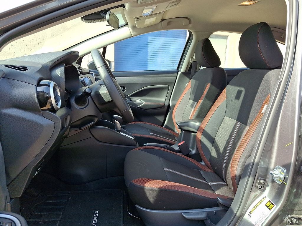 2025 Nissan Versa SR