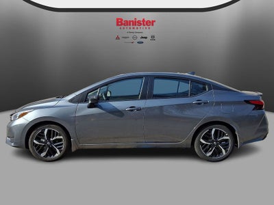 2025 Nissan Versa SR