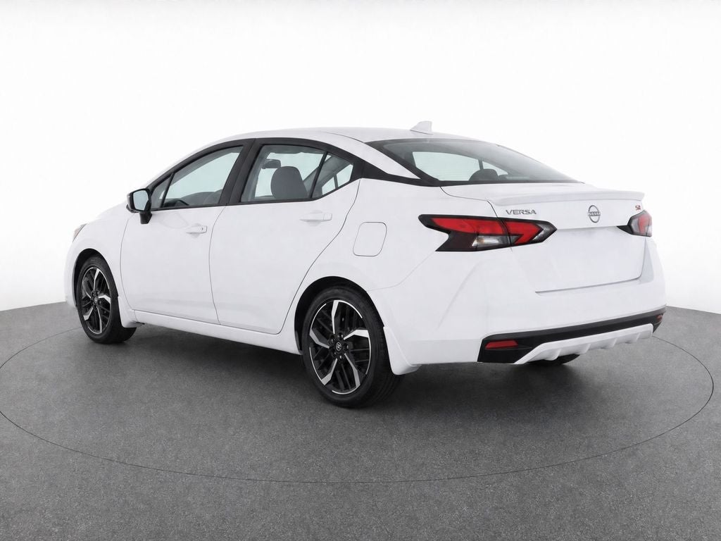 2025 Nissan Versa SR