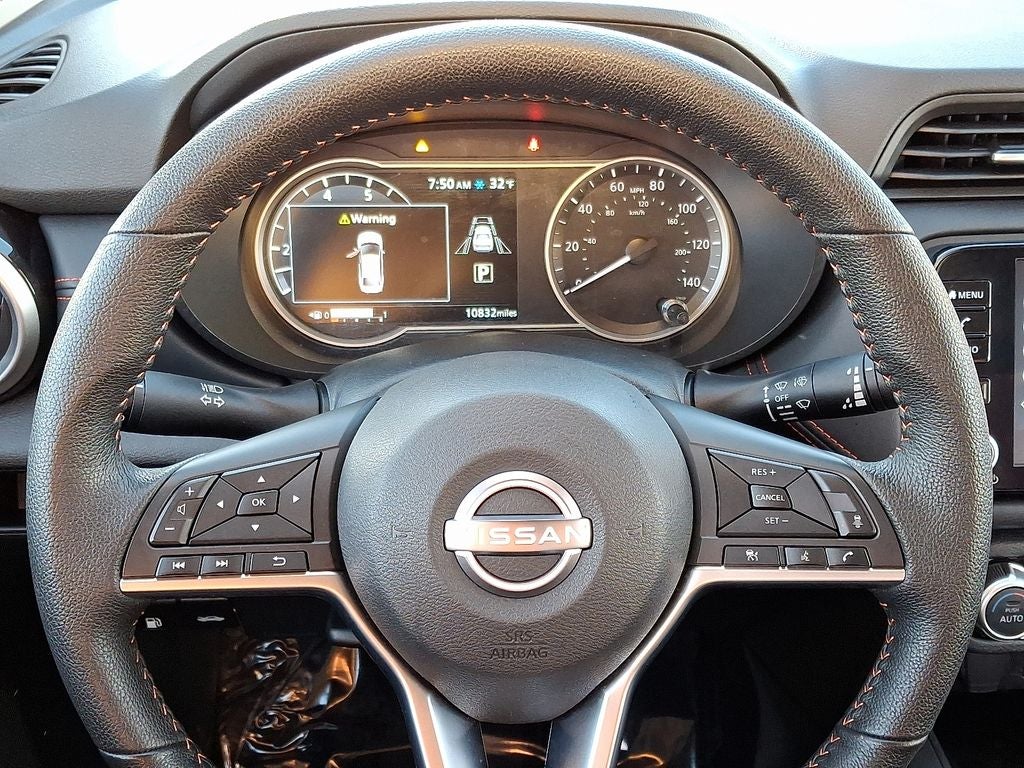 2025 Nissan Versa SR