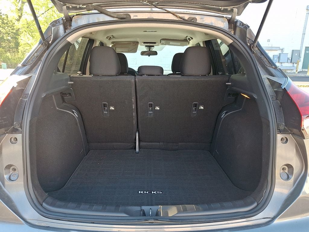 2023 Nissan Kicks SV