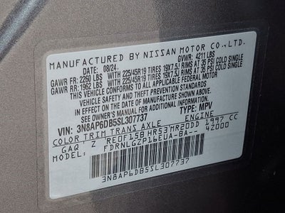 2025 Nissan Kicks SR