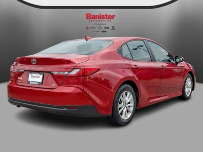 2025 Toyota Camry Hybrid LE