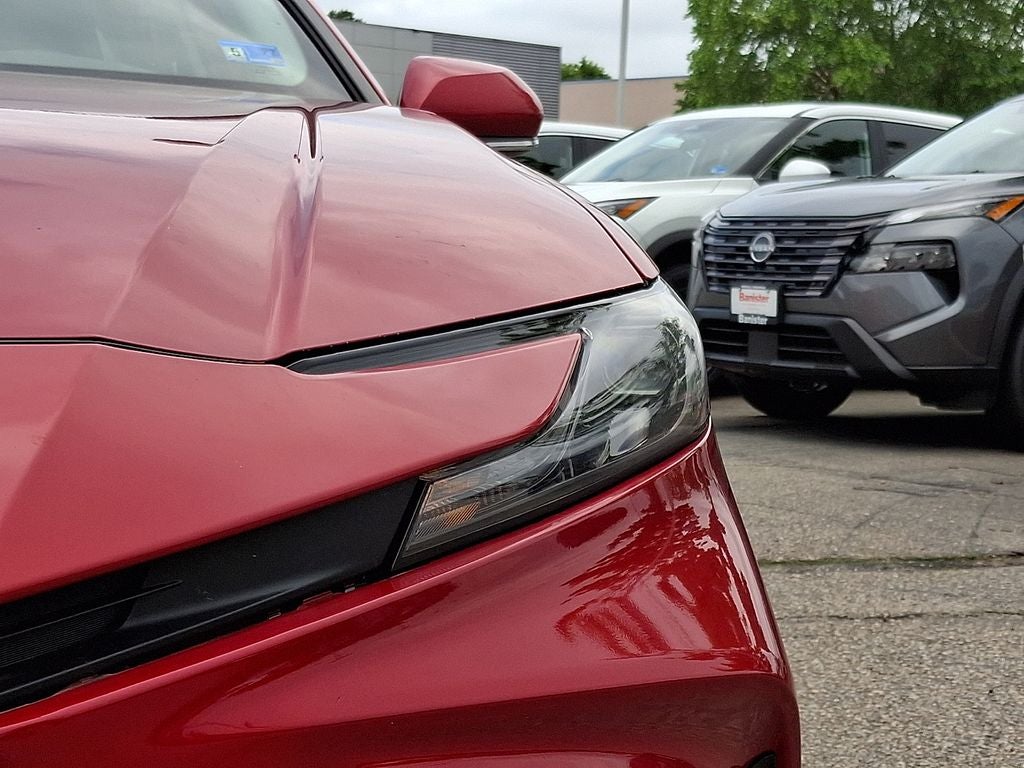 2025 Toyota Camry Hybrid LE