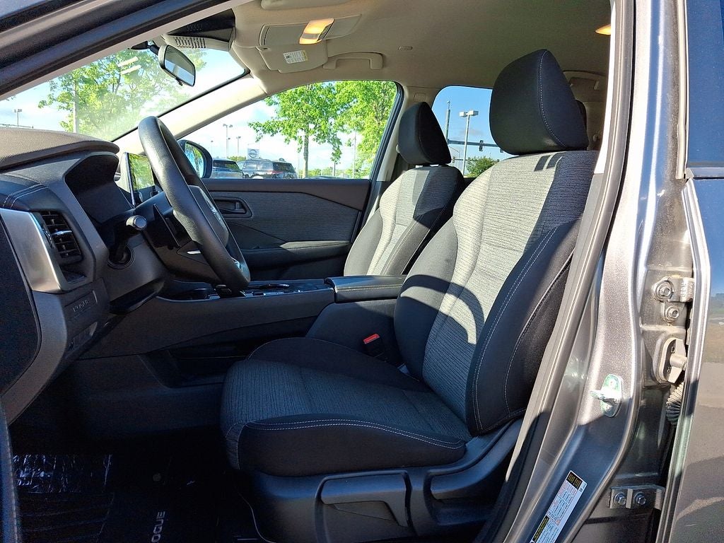 2022 Nissan Rogue S