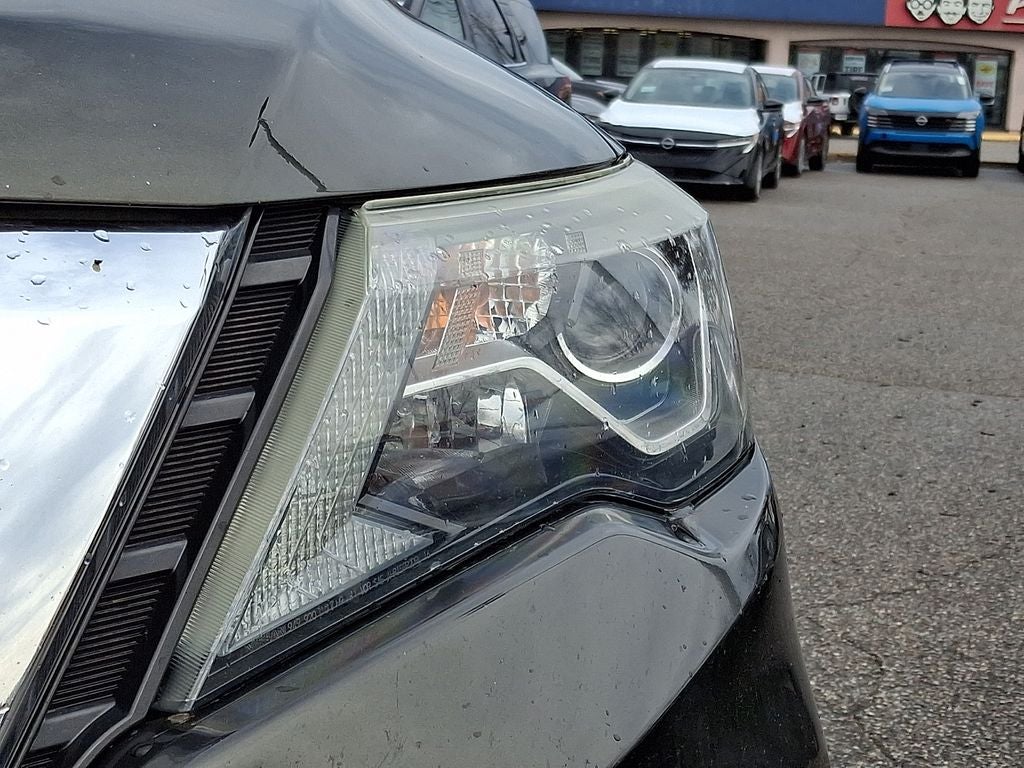 2017 Nissan Pathfinder SL