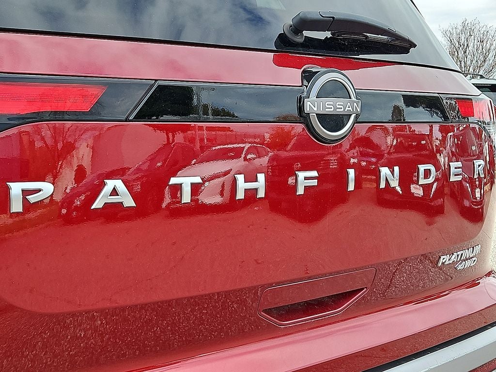 2023 Nissan Pathfinder Platinum