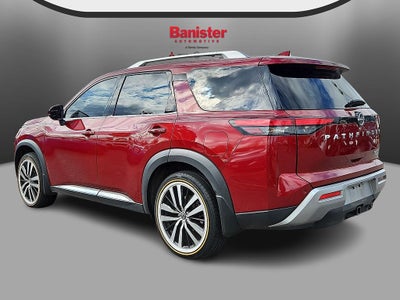 2023 Nissan Pathfinder Platinum