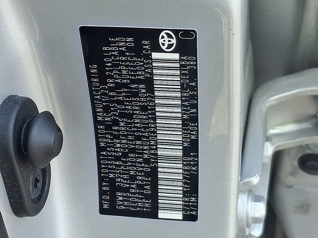 2024 Toyota Corolla LE