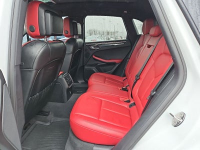 2018 Porsche Macan Base