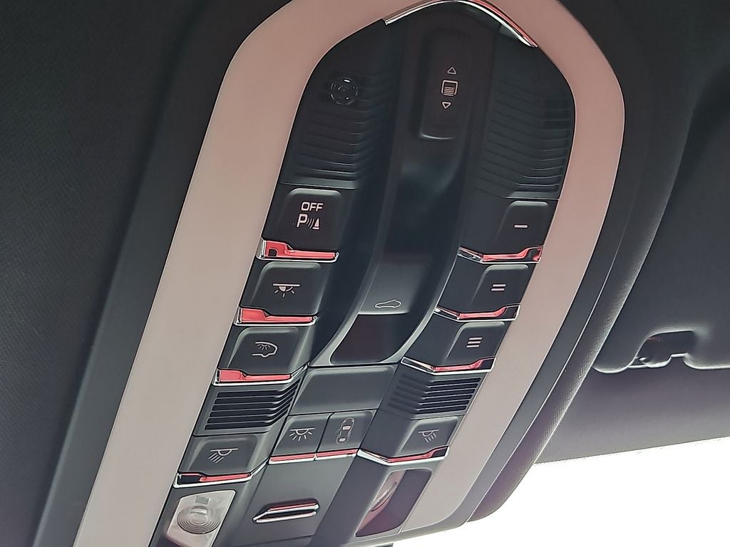 2018 Porsche Macan Base