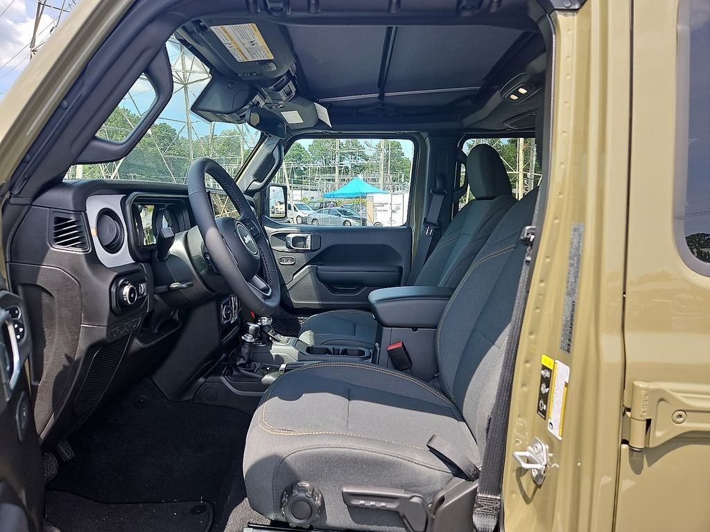 2025 Jeep Wrangler 4-Door Summit 4x4